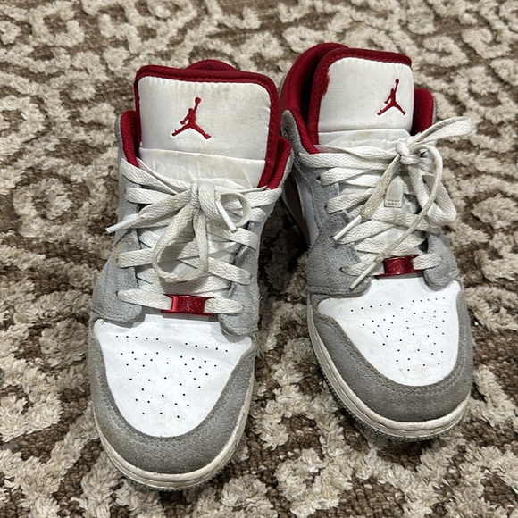 Red and grey Jordan’s Air Force 1 low top good conditions - Picture 2 of 8